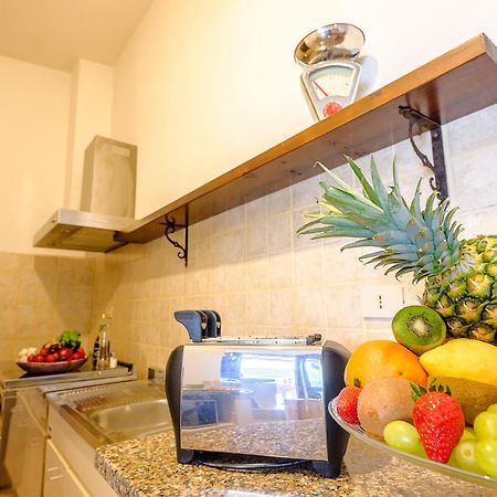 Sardinia Family Villas - Cannigione Beach Apartments מראה חיצוני תמונה